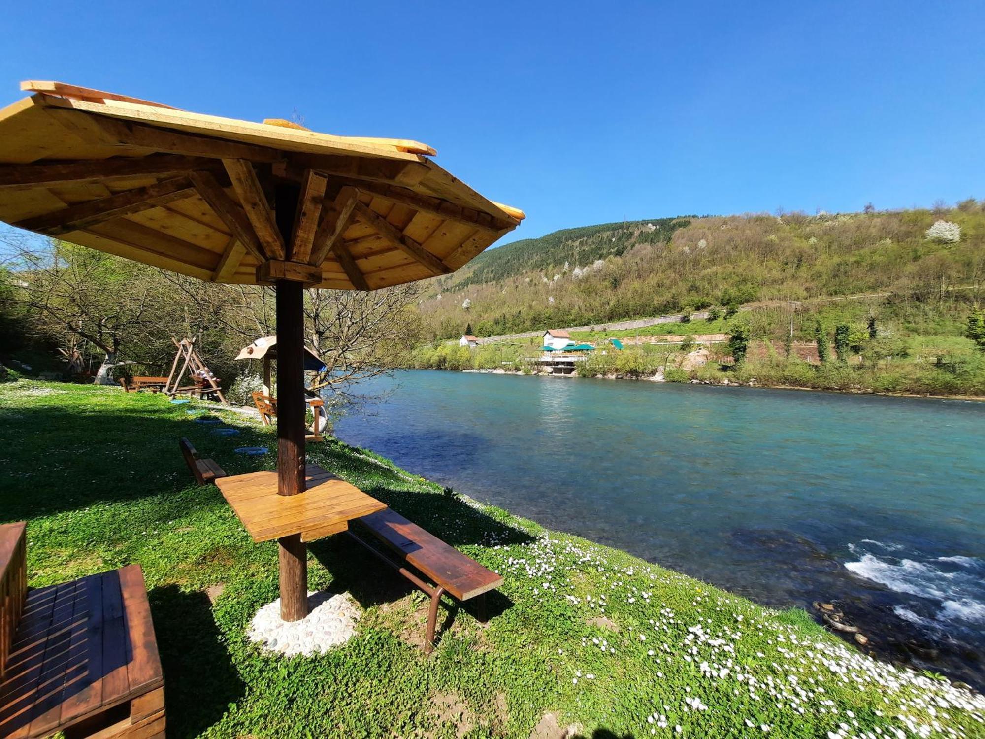 Apartmani Vila Na Drini Foca Exterior foto
