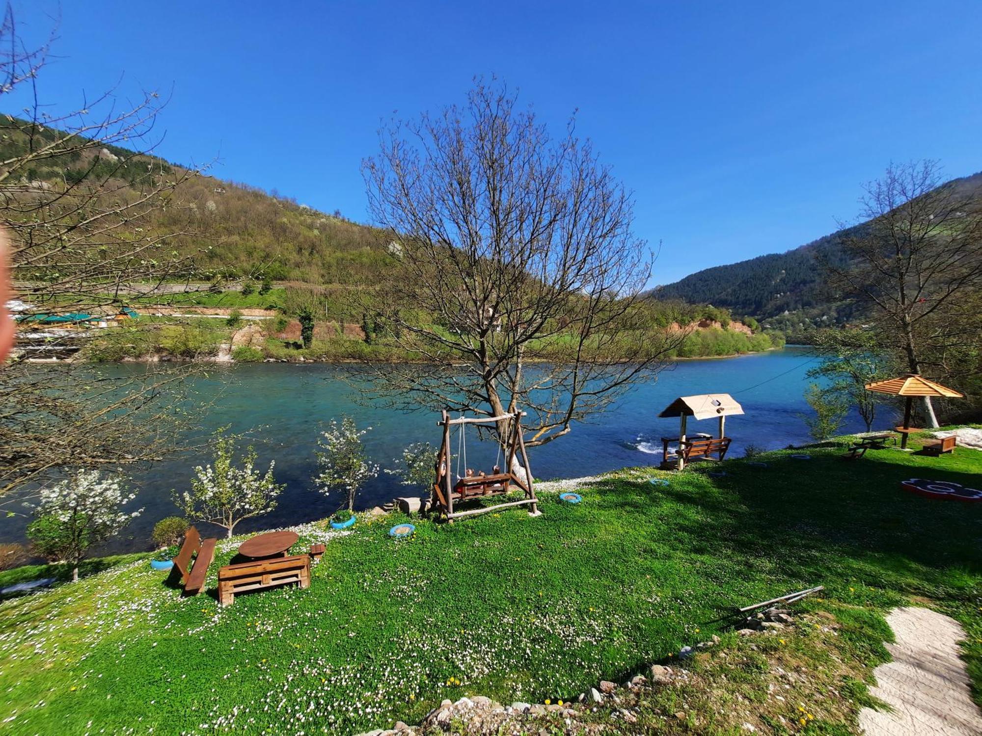 Apartmani Vila Na Drini Foca Exterior foto